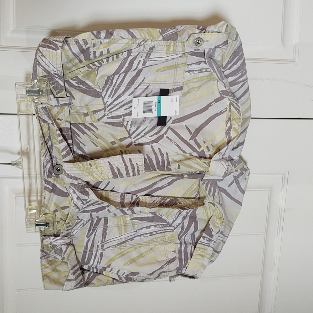 Calvin Klein cotton shorts, 16 Women's, Light Green & Beigh